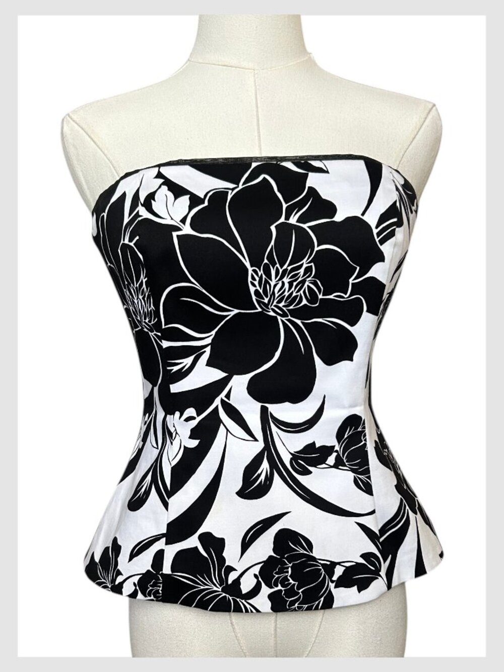White House Black Market Bustier Top Black White Strapless Floral 2 XS - Picture 2 of 8